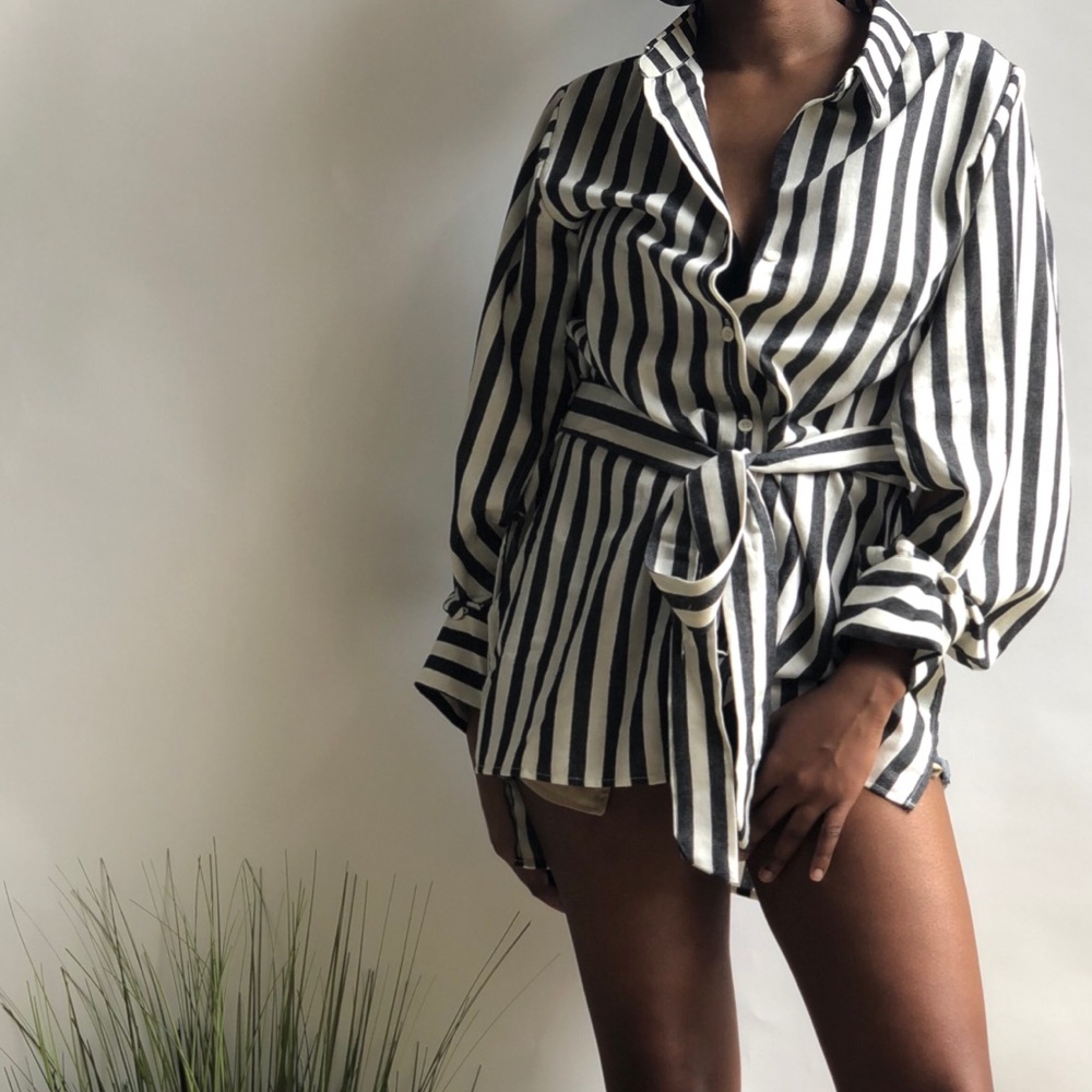 BW striped button down with waist tie. - Picture 6 of 7